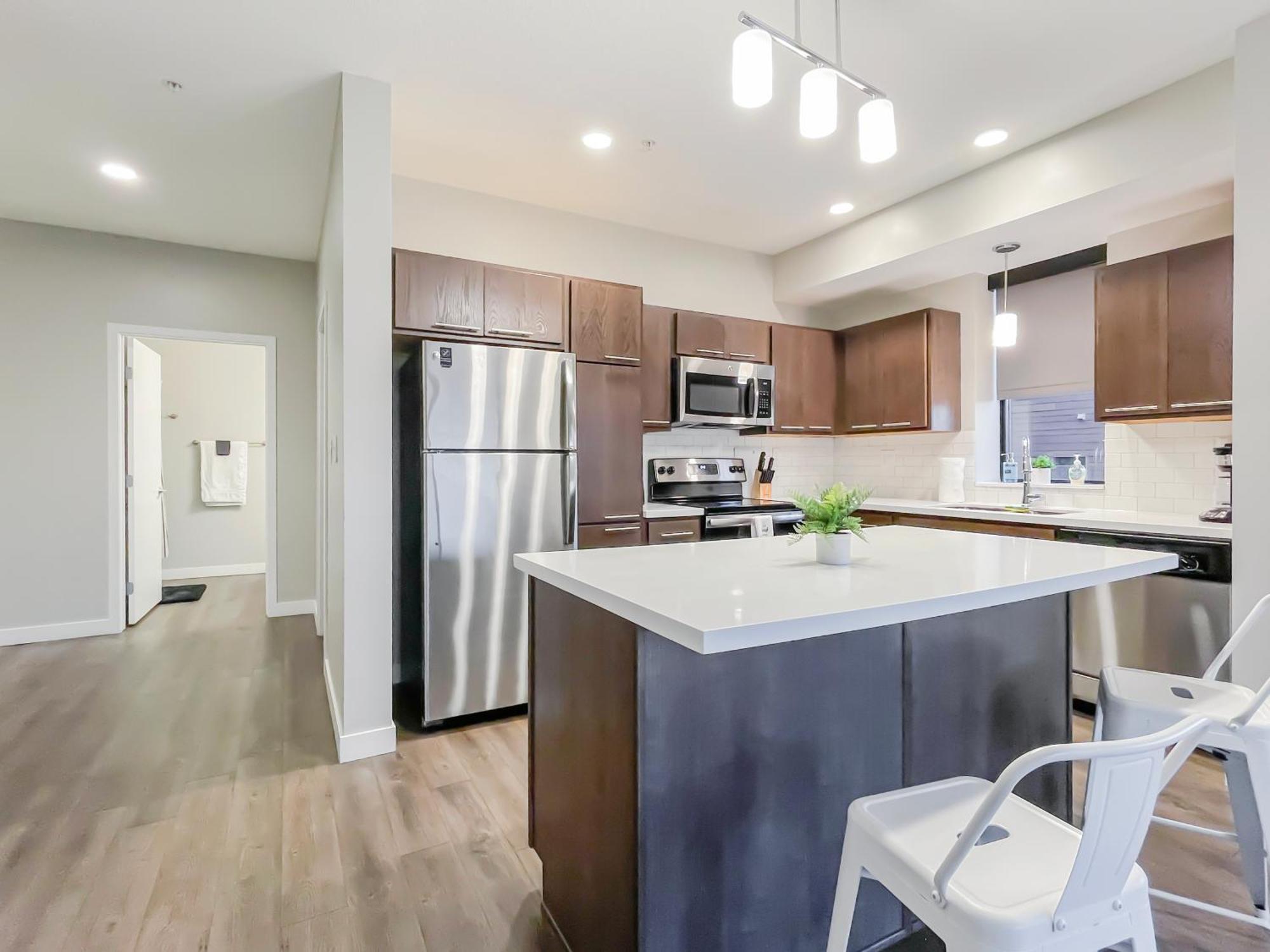 デモインLarge Downtown 2Br -Hot Tub-Downtown!アパートメント エクステリア 写真